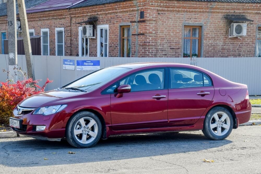 ¿Es el Honda Civic un buen primer automóvil?